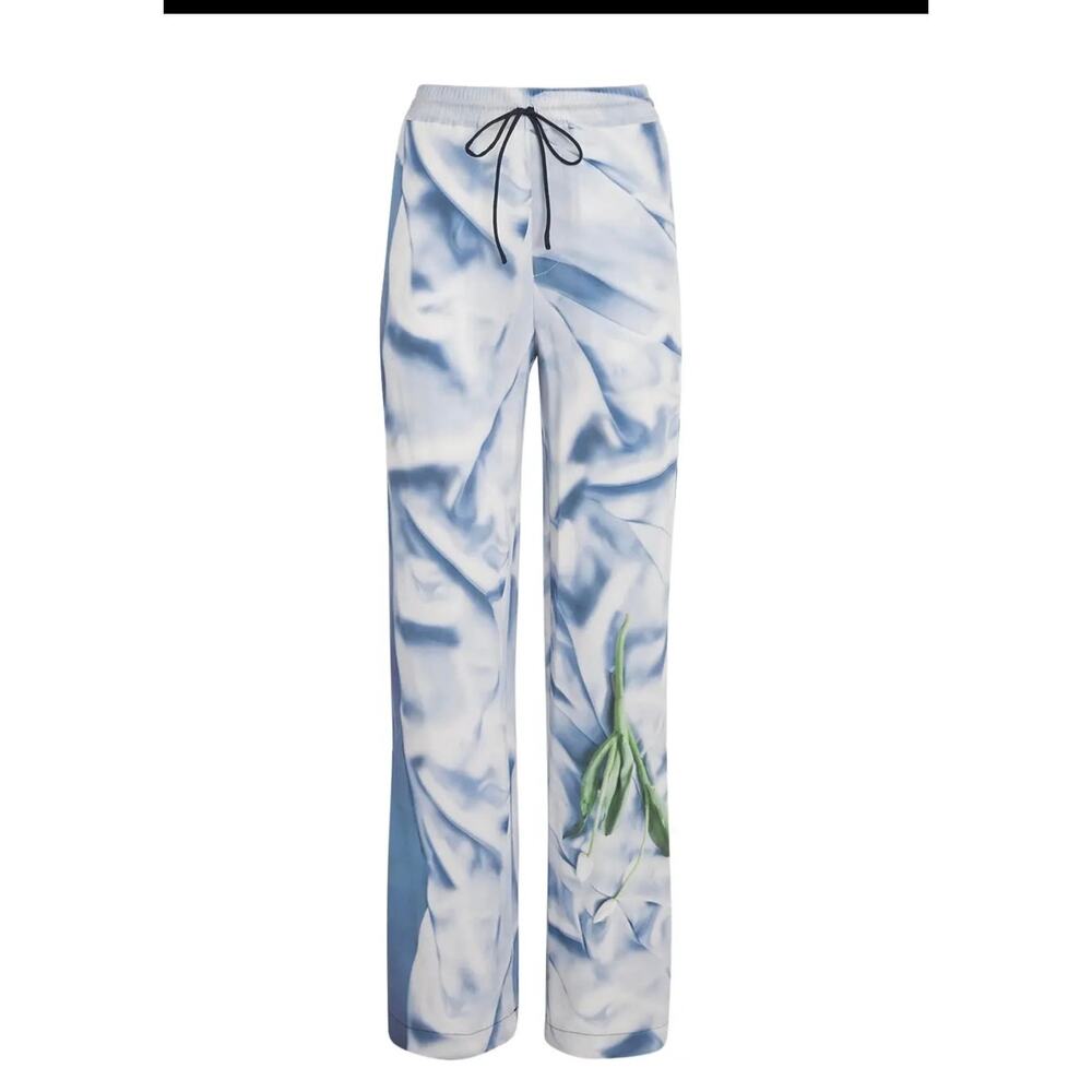 Victoria Beckham Silk Pleated Pyjama Trousers in Satin Flowers Ice Blue 8 - Picture 8 of 8